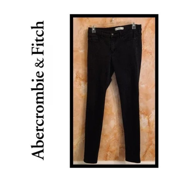 Abercrombie & Fitch Denim - ⭐️HOST PICK⭐️ EUC Abercrombie & Fitch Distressed Skinny Jeans